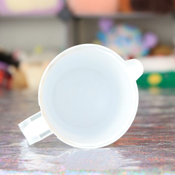 Pabst RARE Artist Series Beer Pitcher PBR x Dela RE50 Limited Collectible - Picture 4 of 4